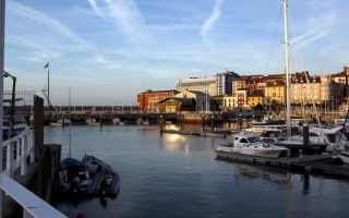  Port area 